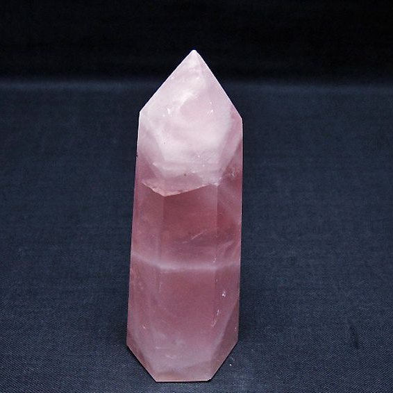 ローズクォーツ 六角柱 [t138-6659]
