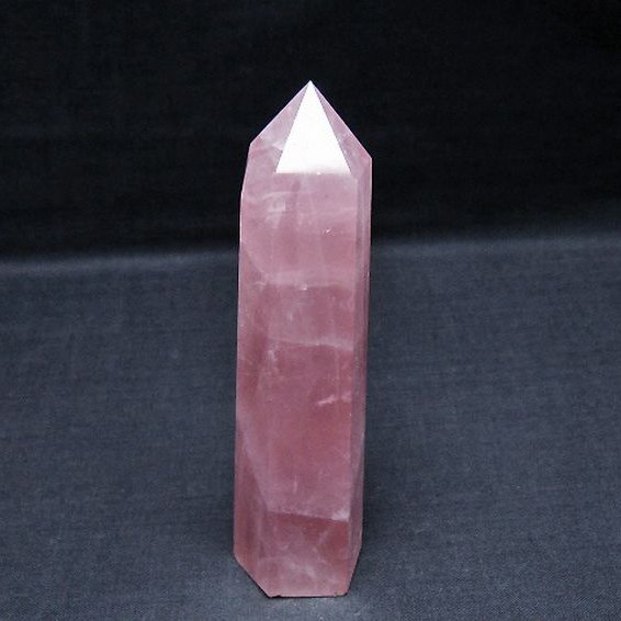 ローズクォーツ 六角柱 [t138-6784]