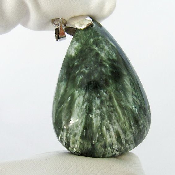 セラフィナイト ペンダント [T14-3082]