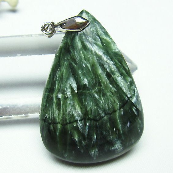 セラフィナイト ペンダント [T14-3196]