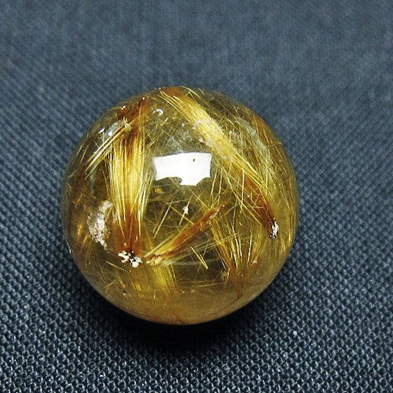 ゴールドタイチンルチル入り 水晶 丸玉 17mm [t145-2277]