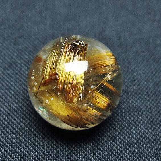 ゴールドタイチンルチル入り 水晶 丸玉 15mm [t145-2296]