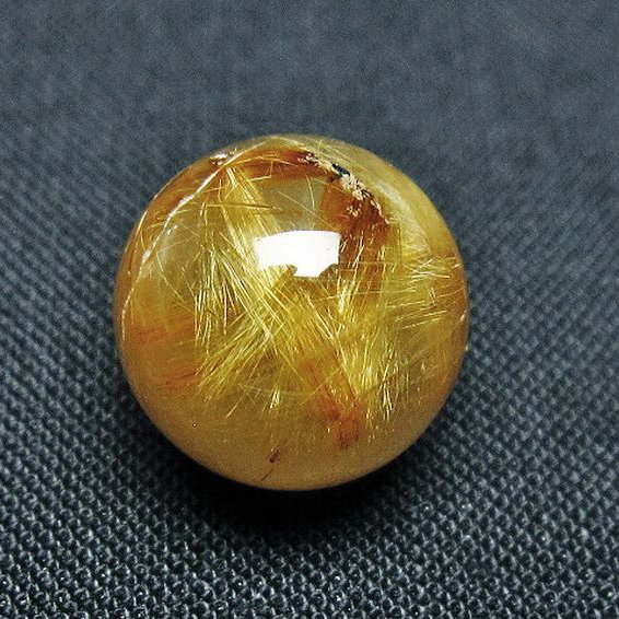 ゴールドタイチンルチル入り 水晶 丸玉 13mm [T145-2321]