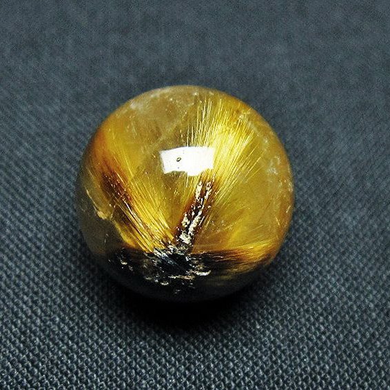 ゴールドタイチンルチル入り 水晶 丸玉 16mm [t145-2370]