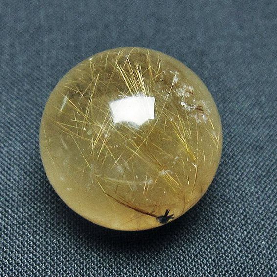 ゴールドタイチンルチル入り 水晶 丸玉 22mm [t145-2391]