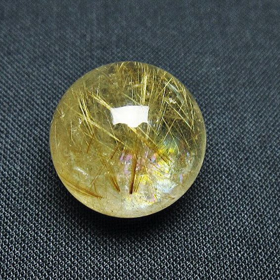 ゴールドタイチンルチル入り 水晶 丸玉 18mm [t145-2448]