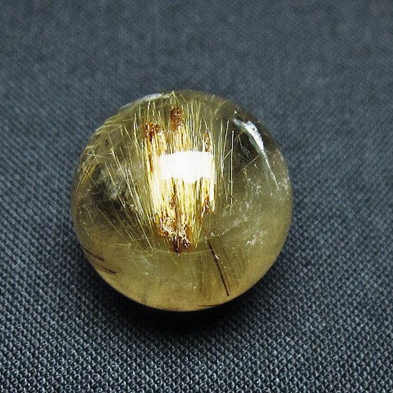 ゴールドタイチンルチル入り 水晶 丸玉 18mm [t145-2449]