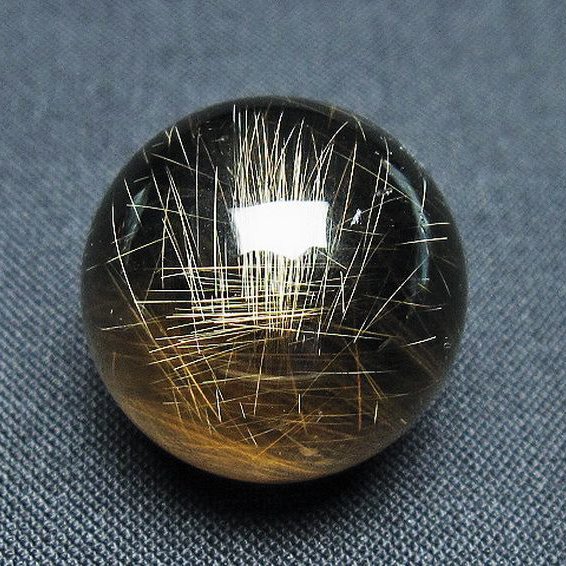 ゴールドタイチンルチル入り 水晶 丸玉 22mm [T145-2510]