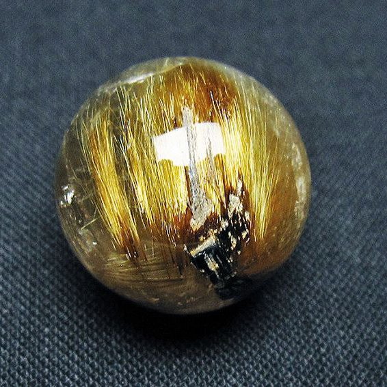 ゴールドタイチンルチル入り 水晶 丸玉 19mm [T145-2538]