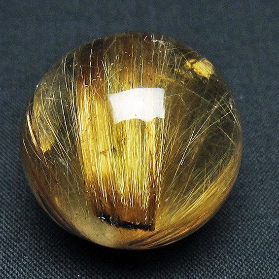 ゴールドタイチンルチル入り 水晶 丸玉 30mm [t145-2564]