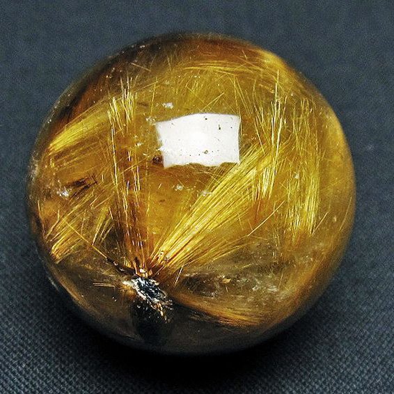 ゴールドタイチンルチル入り 水晶 丸玉 32mm [T145-2565]