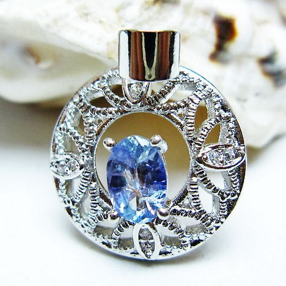 タンザナイト ペンダント [T165-1545]