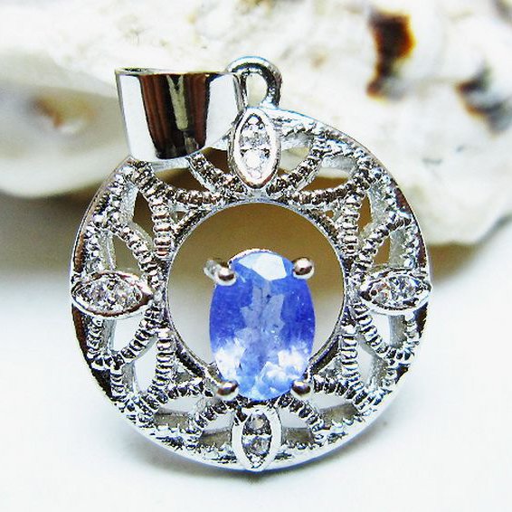 タンザナイト ペンダント [T165-1561]