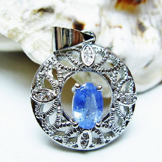 タンザナイト ペンダント [T165-1573]