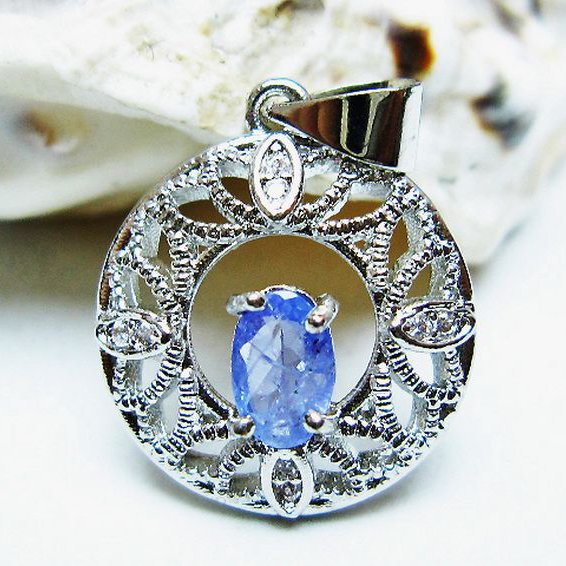 タンザナイト ペンダント [T165-1581]