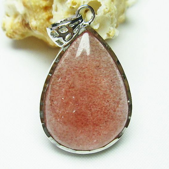 アフリカンストロベリークォーツ ペンダント [T176-5909]