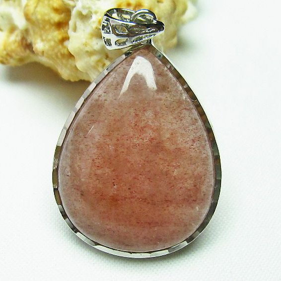 アフリカンストロベリークォーツ ペンダント [T176-5948]