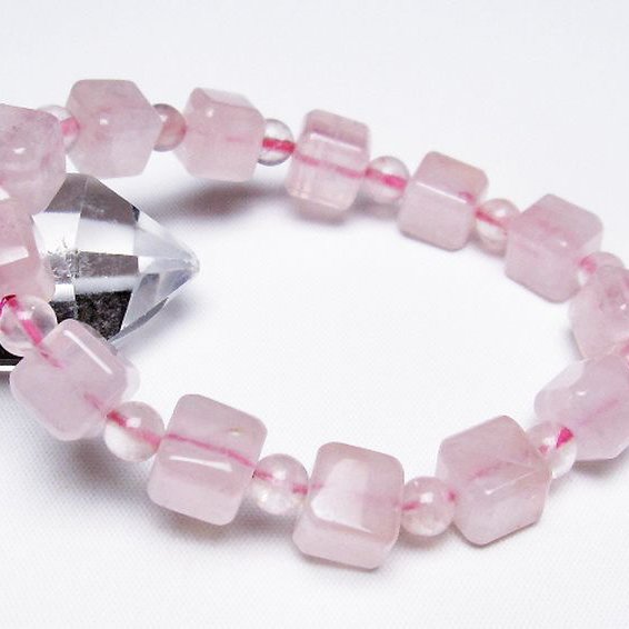 ローズクォーツ キューブ ブレスレット 6mm [t189-3631]