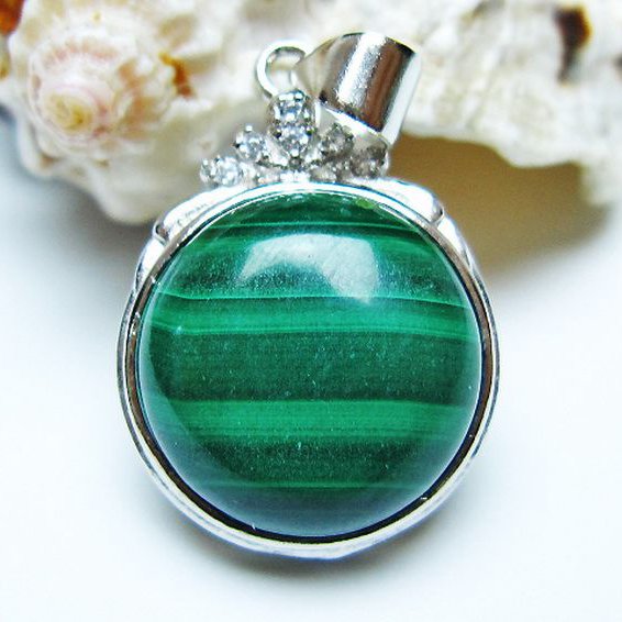 マラカイト ペンダント [t19-3834]