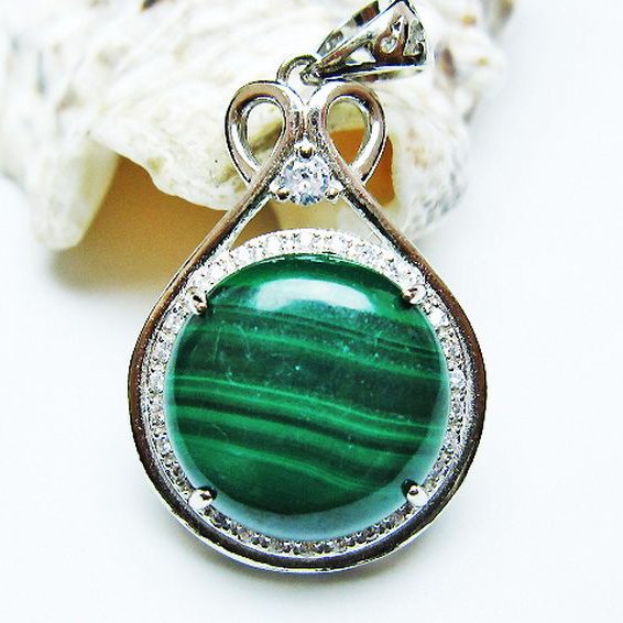 マラカイト ペンダント [t19-3894]