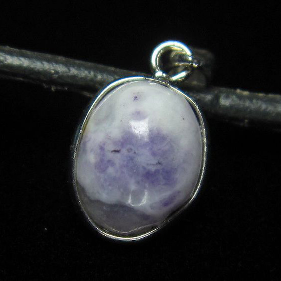 アメリカ　ユタ州産 ティファニーストーン ペンダント [T195-1443]