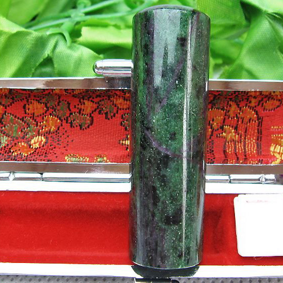 ルビーインゾイサイ 印材　※別途料金で篆刻可能 18mm [T203-42]