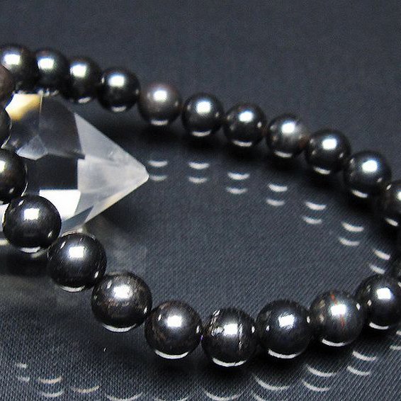 高品質 スギライト ブレスレット 約8mm 23玉 高品質 スギライト ブレスレット 約8mm 23玉