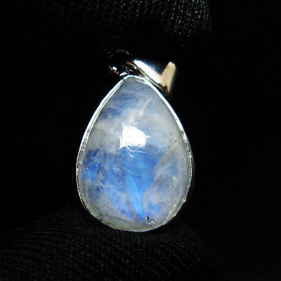 ムーンストーン ペンダント [T22-3303]