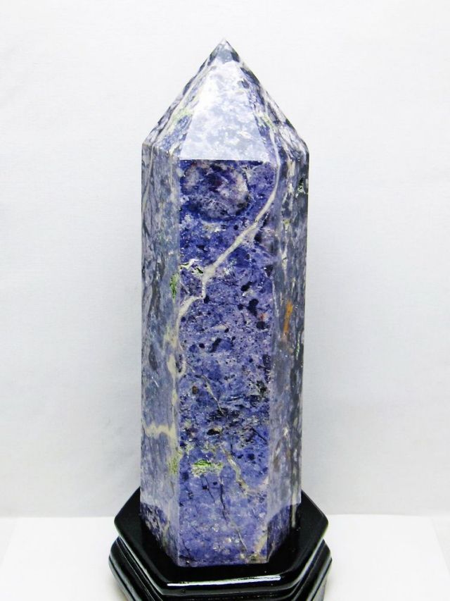 5.1Kg アメリカ　ユタ州産 ティファニーストーン 六角柱 [t222-2576]