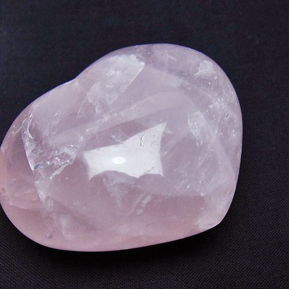 ローズクォーツハート 置物[T225-8510]