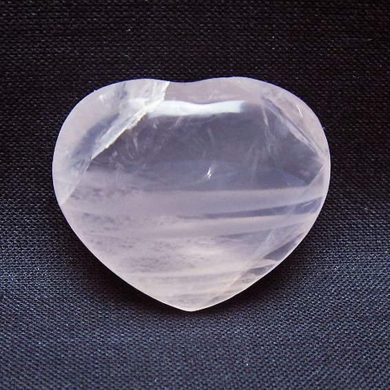 ローズクォーツハート 置物 [t225-8680]