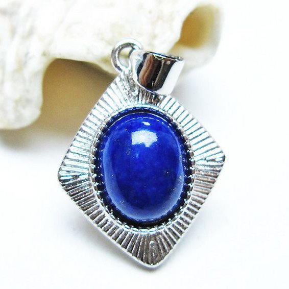 ラピスラズリ ペンダント [T25-40799]