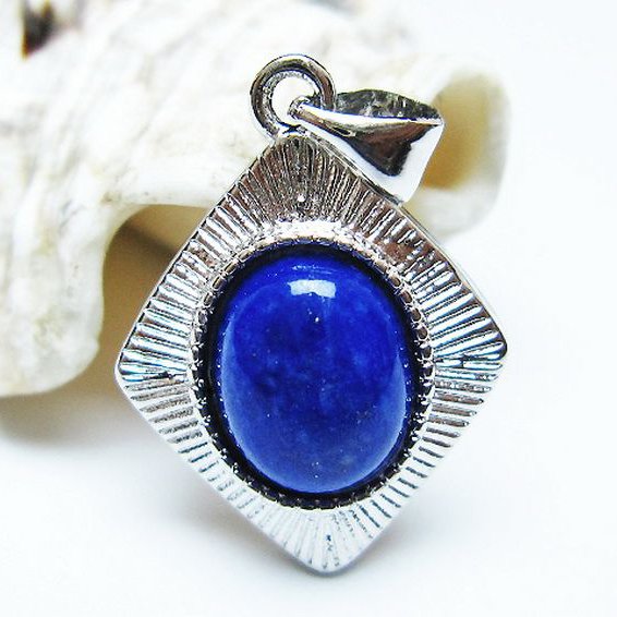 ラピスラズリ ペンダント [T25-40980]