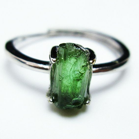 緑トルマリン 指輪 (15号)[T254-2626]