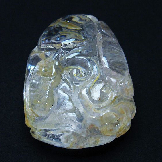 ヒマラヤ水晶 手彫り 魚 置物[T261-1177]