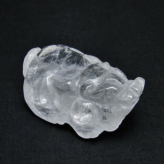 ヒマラヤ水晶 ヒキュウ 貔貅 置物[T261-1190]