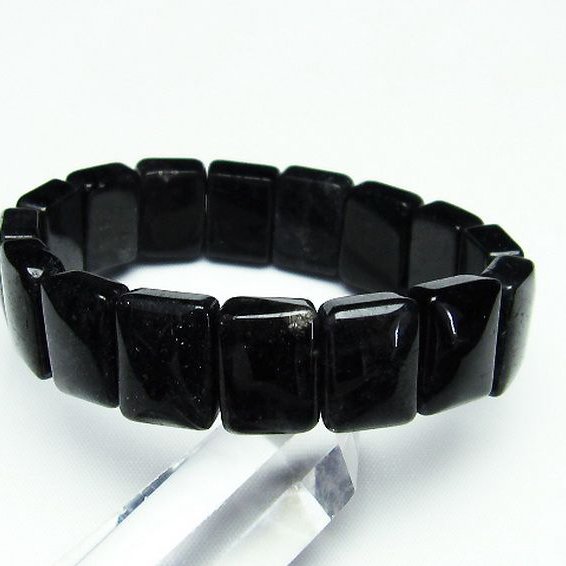 ブラックルチルクォーツバングル