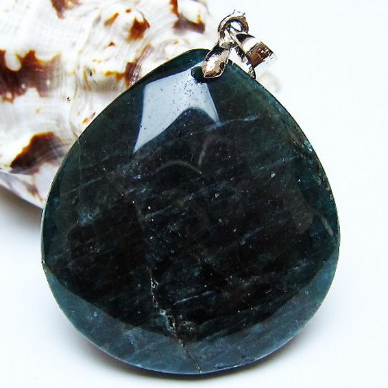 アパタイト ペンダント [t278-1605]