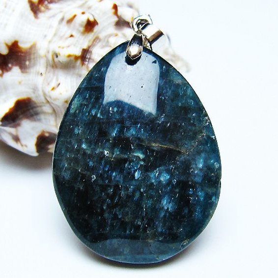 アパタイト ペンダント [t278-1625]