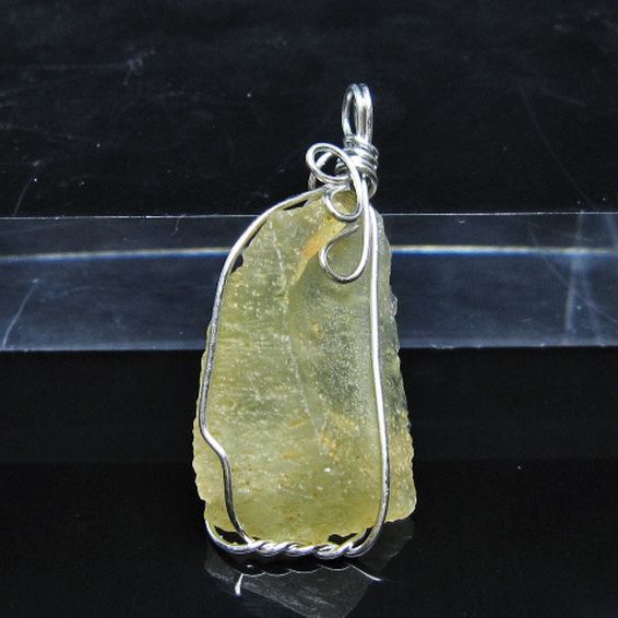 リビアングラス ペンダント [t298-1043]