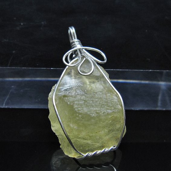 リビアングラス ペンダント [t298-1064]