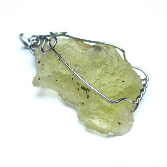 リビアングラス ペンダント 隕石由来の天然ガラス[t298-780]