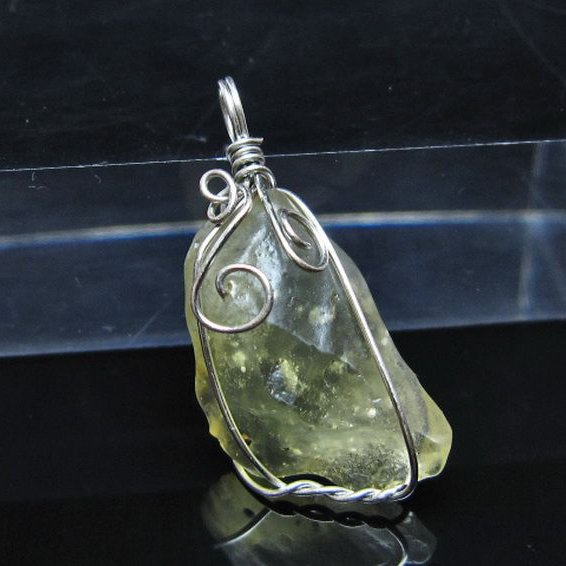 リビアングラス ペンダント [t298-875]