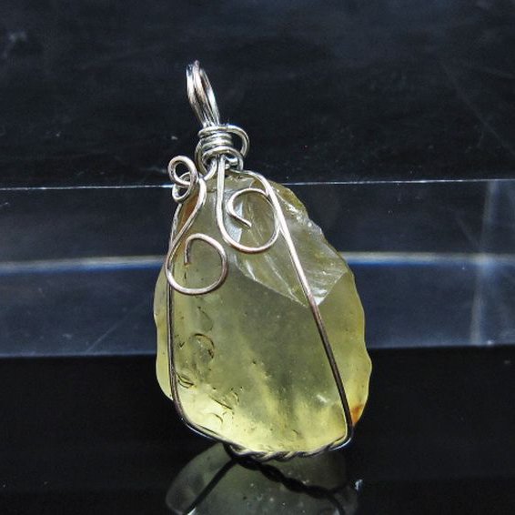 リビアングラス ペンダント [t298-882]