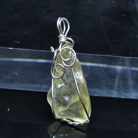 リビアングラス ペンダント [t298-958]