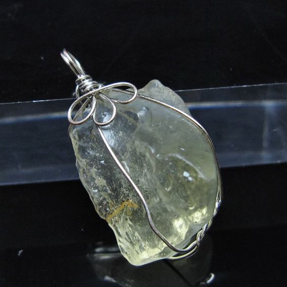 リビアングラス ペンダント [t298-987]