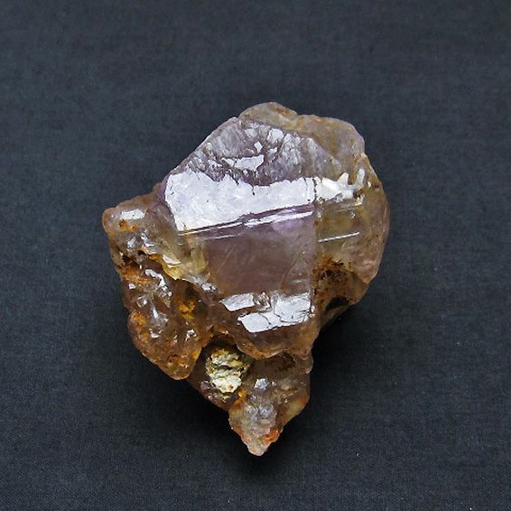 アメジストカテドラルライブラリー 水晶 原石[T299-3875]