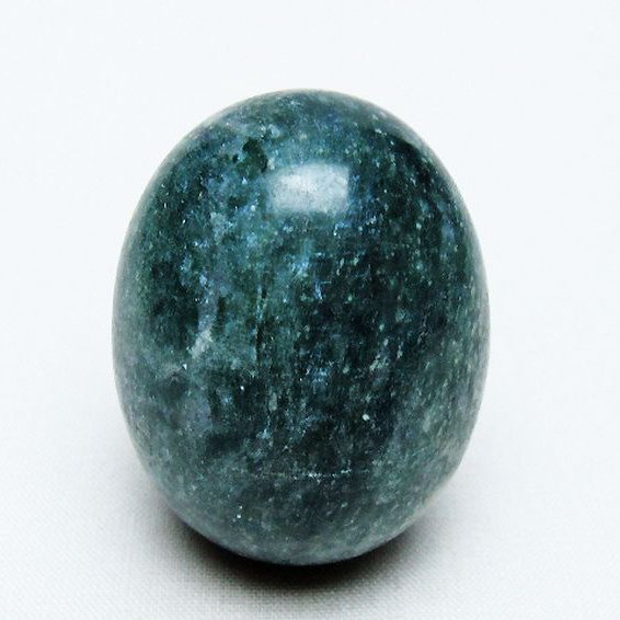 インド翡翠 たまご 置物 [t306-2850]