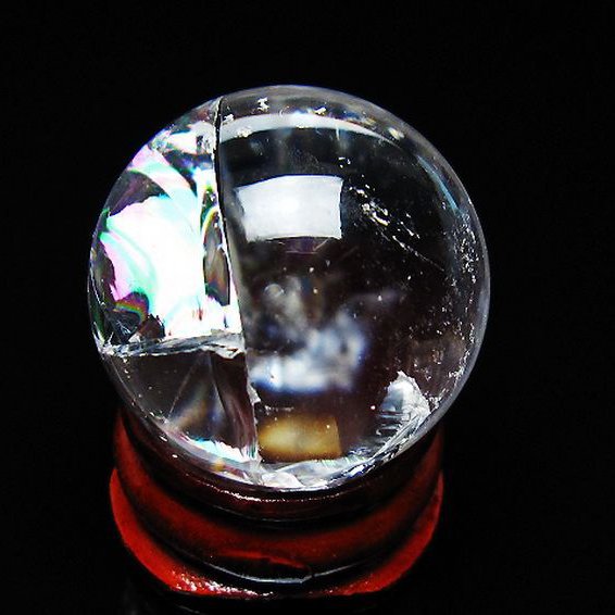 虹入り ヒマラヤ水晶 丸玉 26mm [T317-5066]