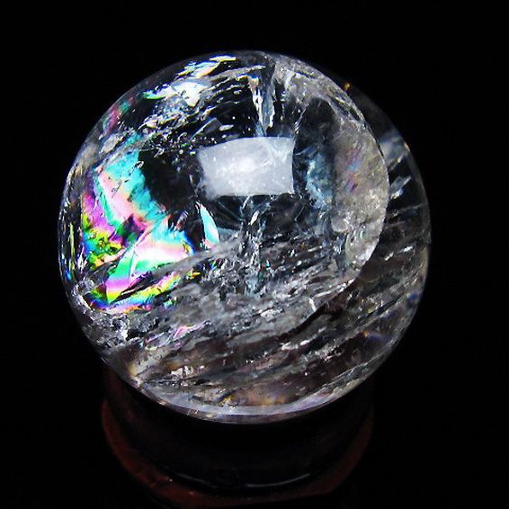 虹入り ヒマラヤ水晶 丸玉 29mm [t317-5102]